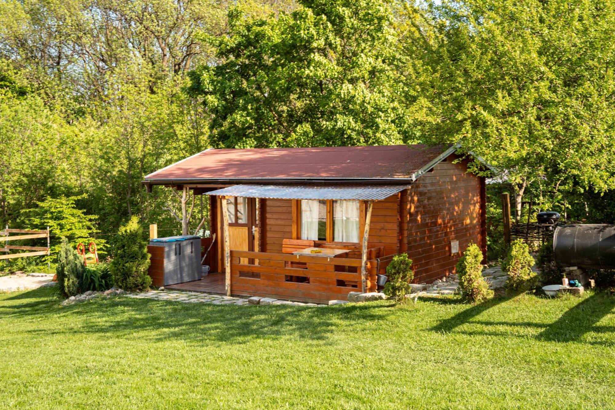 TrebivliceCozy Wood Hut On The Farm别墅 外观 照片